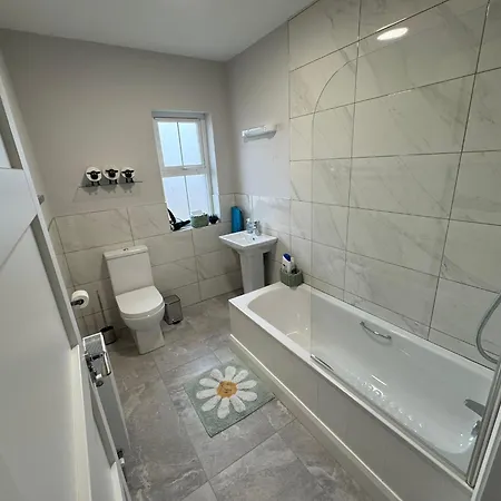 Lighthouseview - Cahersiveen