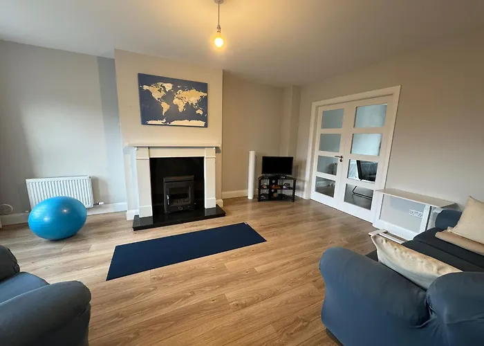 Lighthouseview - Cahersiveen